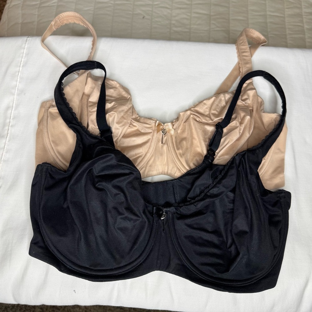 Victoria's Secret Black and Tan Bra Set